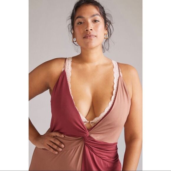 NEW Daily Practice Anthropologie Twist-Front Plunge Colorblocked Jumpsuit Medium - Picture 5 of 6